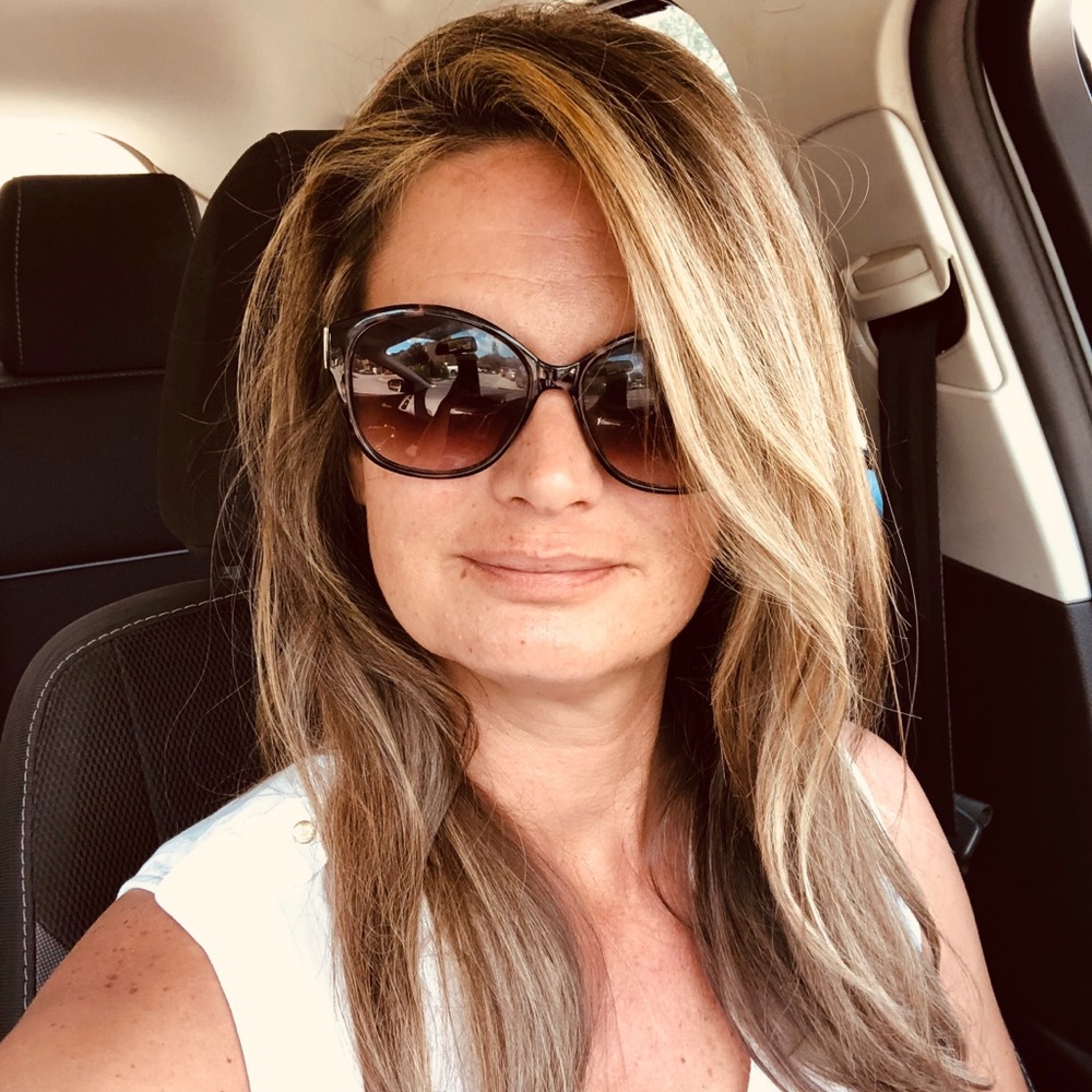Meet your Posher, Melissa